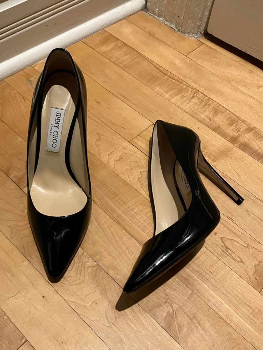 Jimmy Choo Romy 100 pointed toe stiletto pump in black patent, Size 40.5
